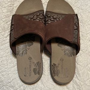 Merrill ladies slides. Size 9